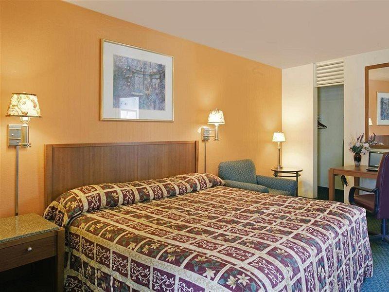 Americas Best Value Inn - Livermore Exteriör bild